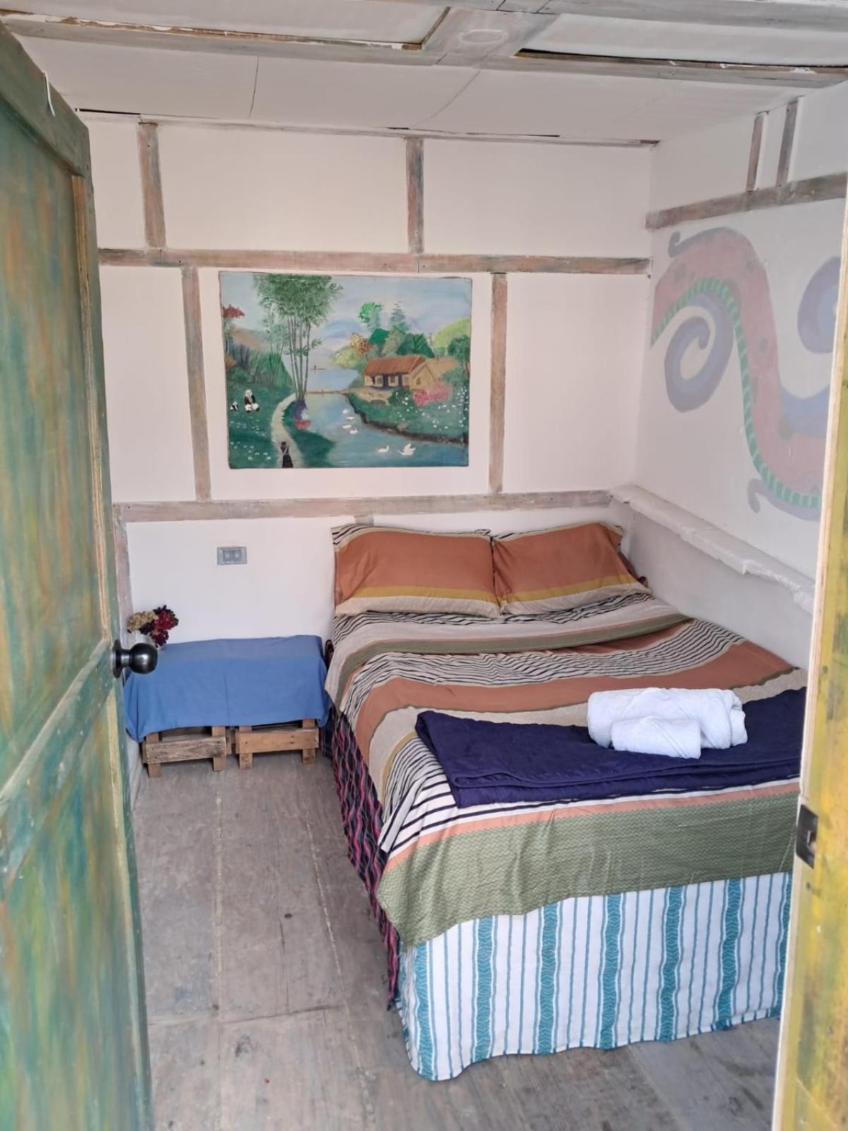 Kamazoztz Hostel And Travel 危地马拉安地瓜 外观 照片